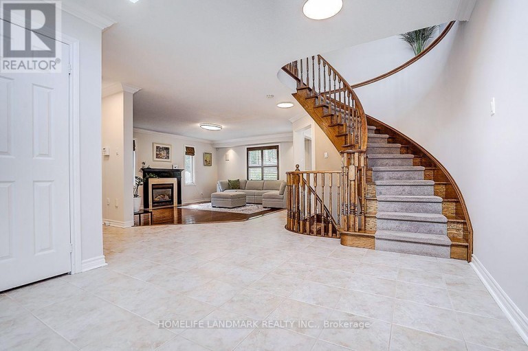31 CRIMSON RIDGE ROAD, Barrie (Bayshore), Ontario, L4N9R8