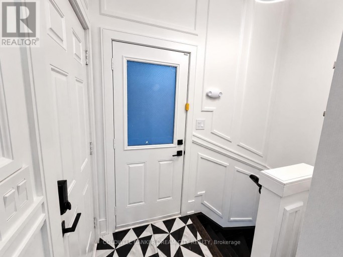 6 PELLEGRINO ROAD W, Brampton (Northwest Brampton), Ontario, L7A4V5