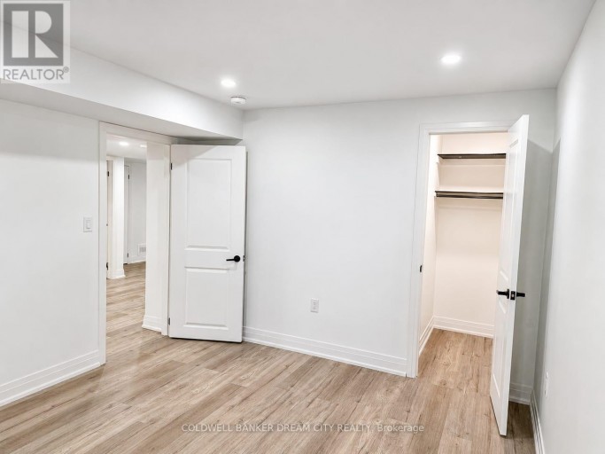 6 PELLEGRINO ROAD W, Brampton (Northwest Brampton), Ontario, L7A4V5