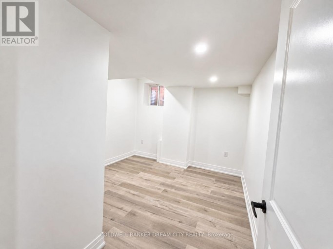 6 PELLEGRINO ROAD W, Brampton (Northwest Brampton), Ontario, L7A4V5