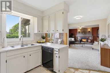 57 NEIL AVENUE Hamilton (Stoney Creek) Ontario photo 16