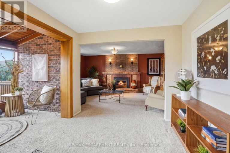 57 NEIL AVENUE, Hamilton (Stoney Creek), Ontario, L8G2N1