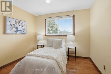 57 NEIL AVENUE Hamilton (Stoney Creek) Ontario photo 32