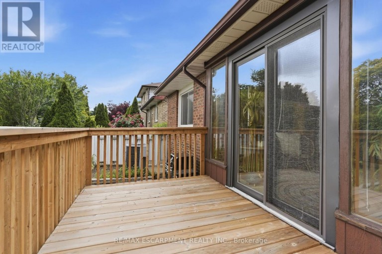 57 NEIL AVENUE, Hamilton (Stoney Creek), Ontario, L8G2N1