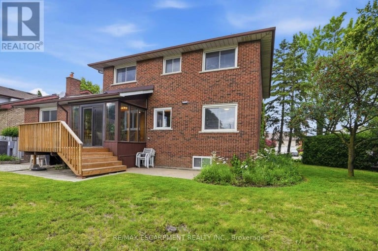 57 NEIL AVENUE, Hamilton (Stoney Creek), Ontario, L8G2N1
