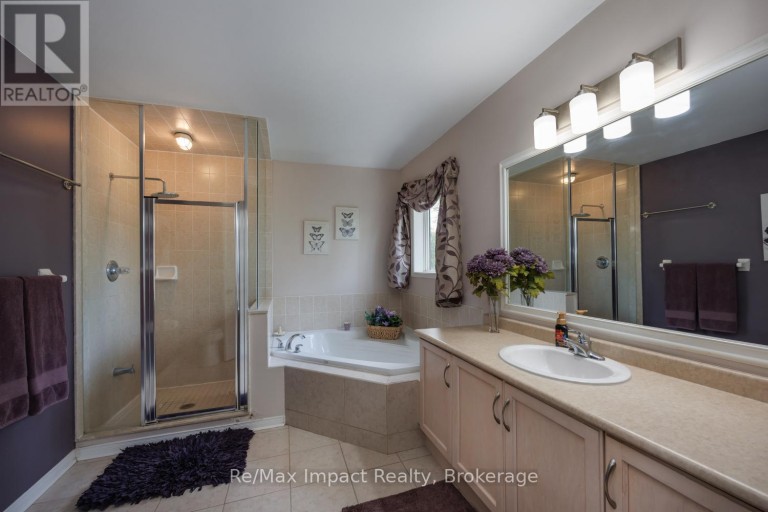 667 BRASSWINDS TRAIL, Oshawa (Pinecrest), Ontario, L1K2Z2