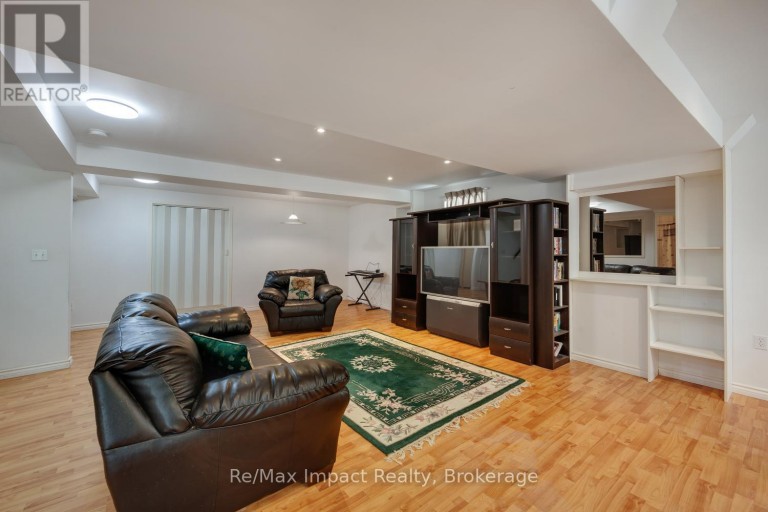 667 BRASSWINDS TRAIL, Oshawa (Pinecrest), Ontario, L1K2Z2