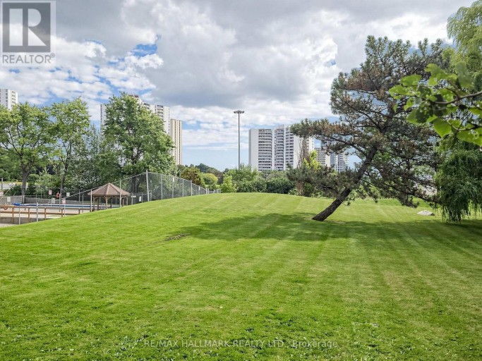1609 - 5 PARKWAY FOREST DRIVE, Toronto (Henry Farm), Ontario, M2J1L2