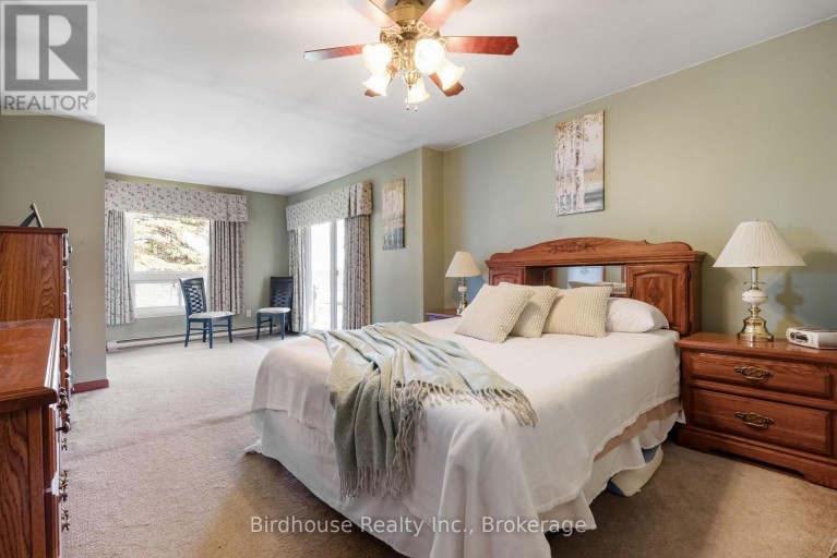 24 GILLIS STREET, Kawartha Lakes (Fenelon), Ontario, K0M1G0