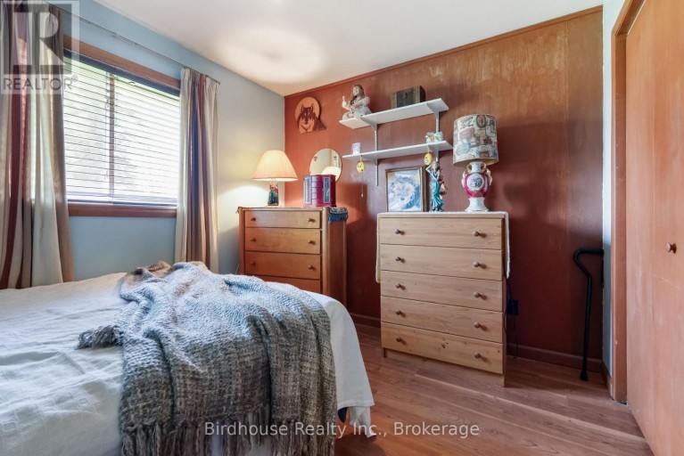 24 GILLIS STREET, Kawartha Lakes (Fenelon), Ontario, K0M1G0