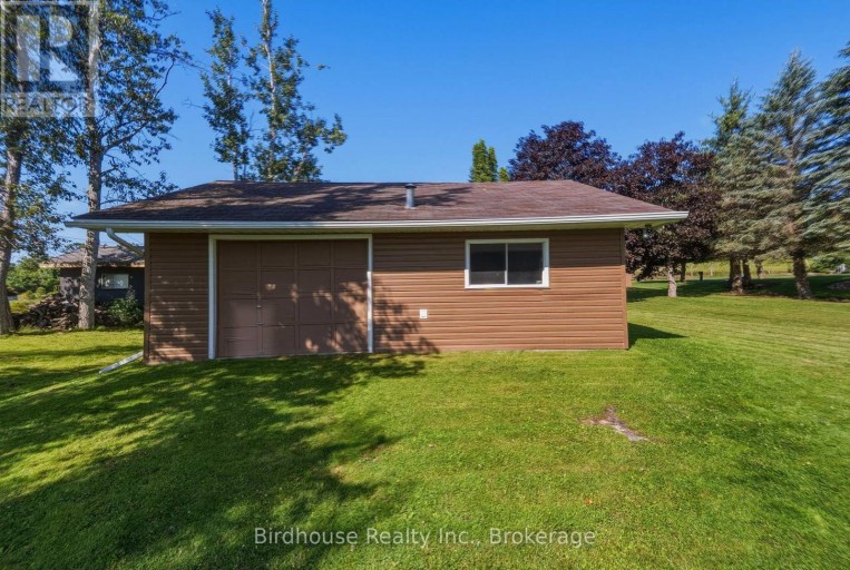 24 GILLIS STREET, Kawartha Lakes (Fenelon), Ontario, K0M1G0