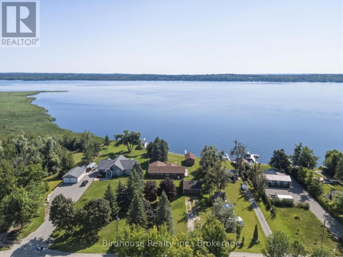 24 GILLIS STREET, Kawartha Lakes (Fenelon), Ontario, K0M1G0