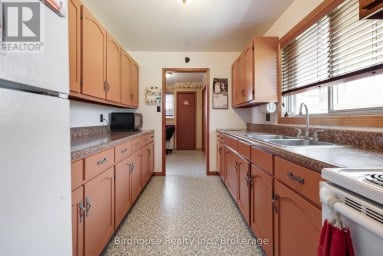 24 GILLIS STREET Kawartha Lakes (Fenelon) Ontario photo 9