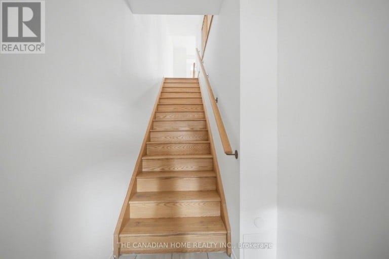99 DANZATORE PATH, Oshawa (Windfields), Ontario, L1L0P9