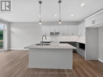 8 THOMAS COURT Central Elgin Ontario photo 10