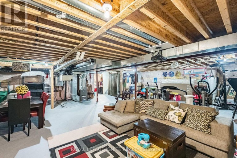 5 STELLAR AVENUE, Caledon, Ontario, L7C3P7