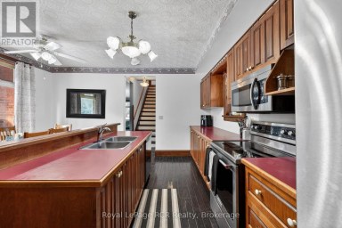 2553 COUNTY ROAD 42 Clearview Ontario photo 6