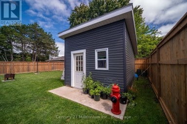553 SPRUCE STREET Collingwood Ontario photo 43