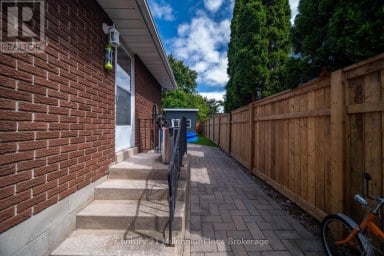 553 SPRUCE STREET Collingwood Ontario photo 45