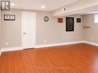 256 FAREWELL STREET Oshawa (Donevan) Ontario photo 10