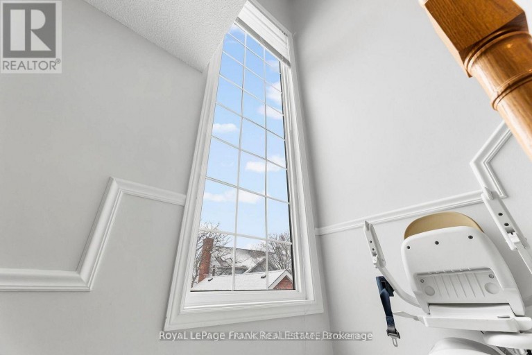 1665 NASH ROAD, Clarington (Courtice), Ontario, L1E1S8