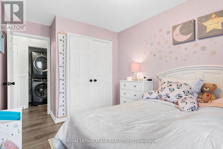 1665 NASH ROAD, Clarington (Courtice), Ontario, L1E1S8
