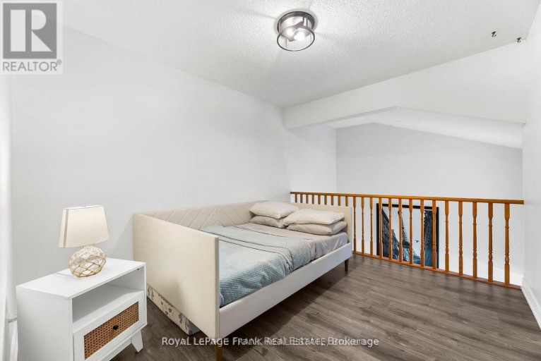 1665 NASH ROAD, Clarington (Courtice), Ontario, L1E1S8