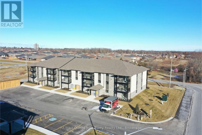 206-10 HILLSIDE MEADOW DRIVE, Quinte West (Murray Ward), Ontario, K8V0J7