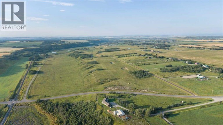 274 Avenue, De Winton, Alberta, T1S5L9 (ID A2340877)