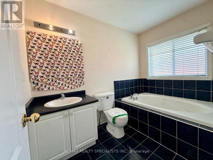 172 - 525 NOVO STAR DRIVE, Mississauga (Meadowvale Village), Ontario, L5W1X8
