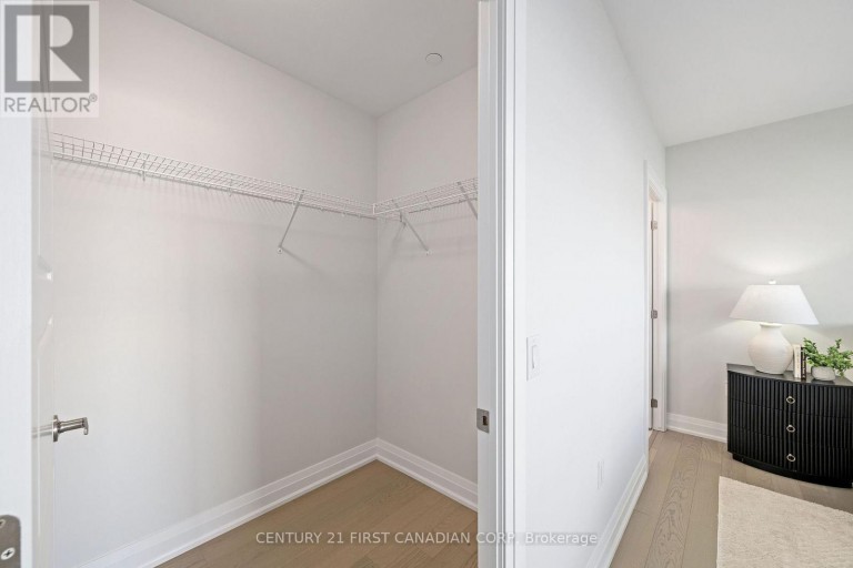 203 - 1560 UPPER WEST AVENUE, London South (South B), Ontario, N6K0M4