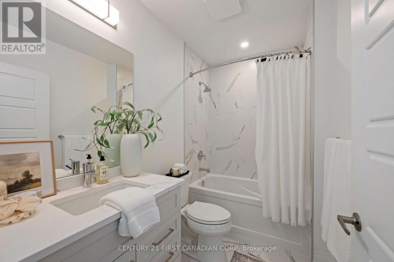203 - 1560 UPPER WEST AVENUE, London South (South B), Ontario, N6K0M4
