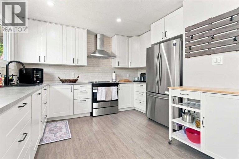 9822 80 Avenue, Grande Prairie, Alberta, T8V3S5