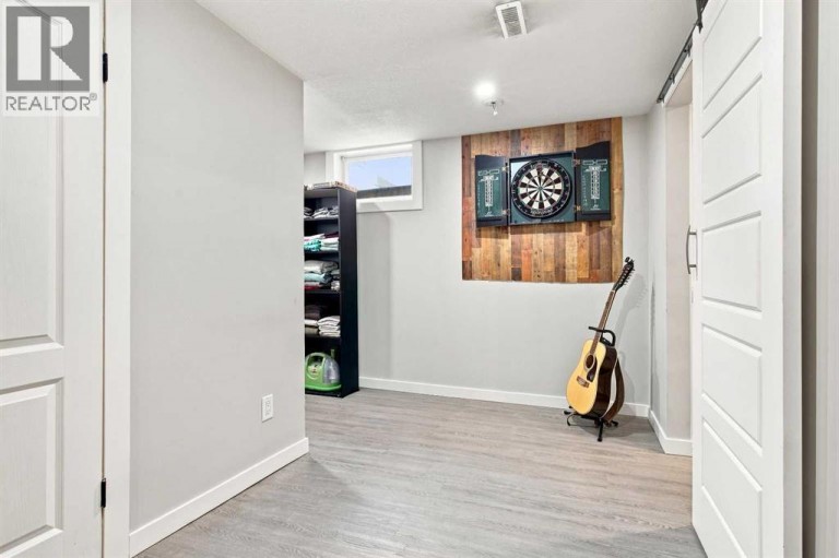9822 80 Avenue, Grande Prairie, Alberta, T8V3S5