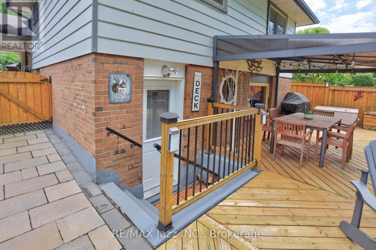 330 WAVERLY STREET N, Oshawa (McLaughlin), Ontario, L1J5W1
