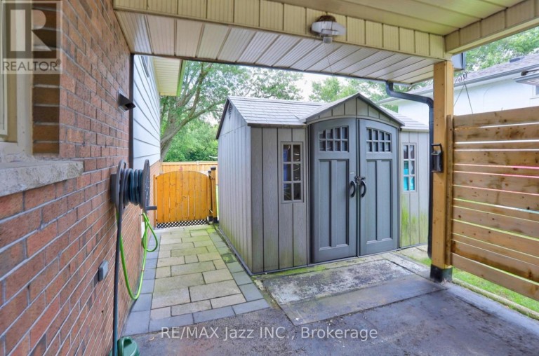 330 WAVERLY STREET N, Oshawa (McLaughlin), Ontario, L1J5W1
