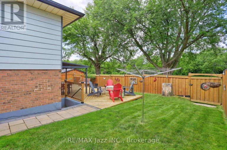 330 WAVERLY STREET N, Oshawa (McLaughlin), Ontario, L1J5W1