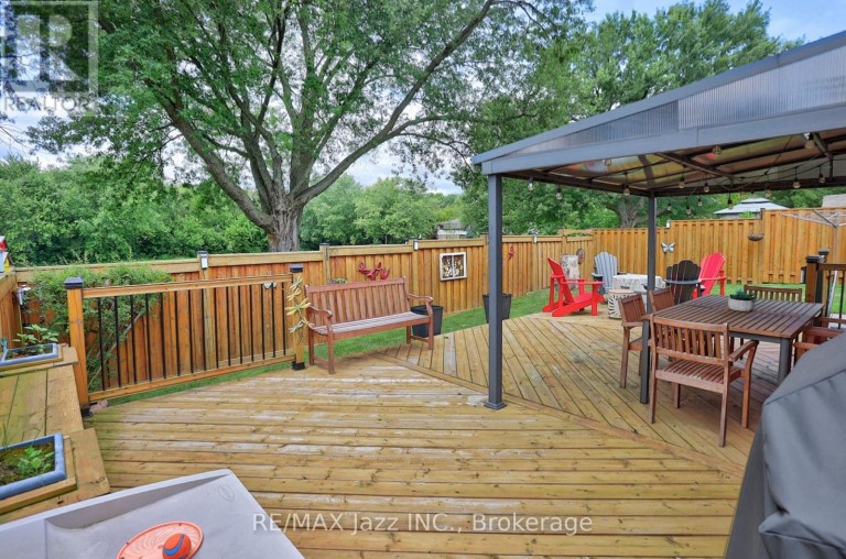 330 WAVERLY STREET N, Oshawa (McLaughlin), Ontario, L1J5W1