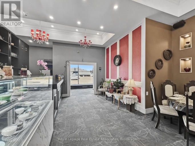 1850 DUNDAS STREET, Mississauga (Dixie), Ontario, L4X1L9