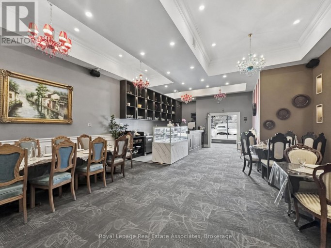 1850 DUNDAS STREET, Mississauga (Dixie), Ontario, L4X1L9