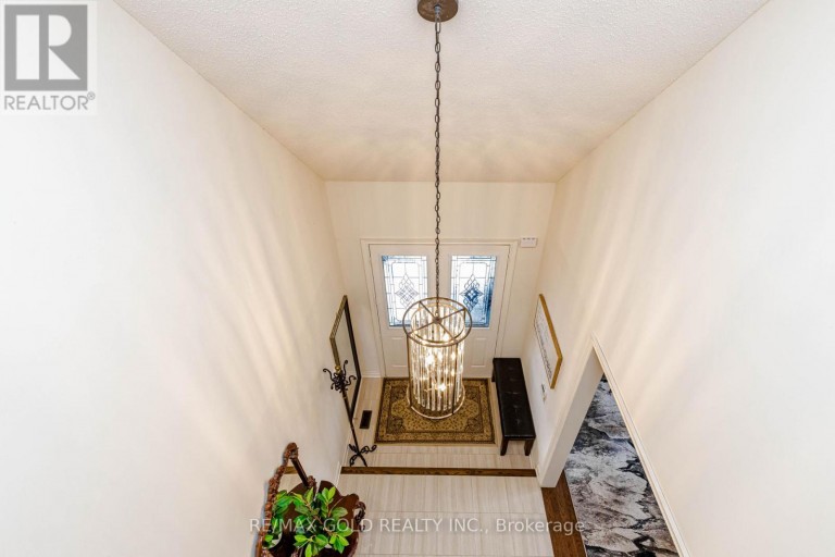 10 FALKLAND ROAD, Brampton (Toronto Gore Rural Estate), Ontario, L6P4C3