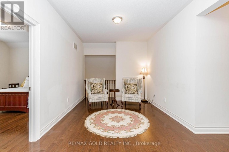 10 FALKLAND ROAD, Brampton (Toronto Gore Rural Estate), Ontario, L6P4C3