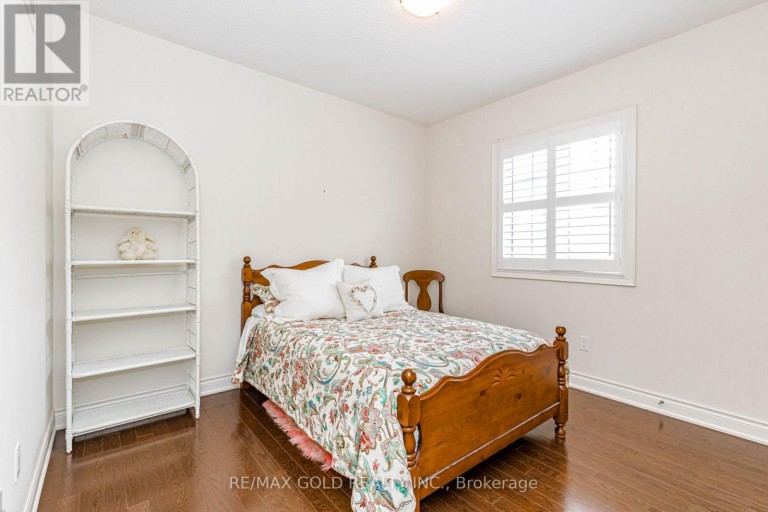 10 FALKLAND ROAD, Brampton (Toronto Gore Rural Estate), Ontario, L6P4C3