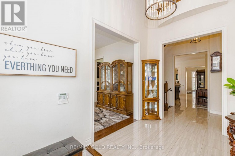 10 FALKLAND ROAD, Brampton (Toronto Gore Rural Estate), Ontario, L6P4C3