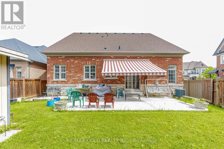 10 FALKLAND ROAD, Brampton (Toronto Gore Rural Estate), Ontario, L6P4C3