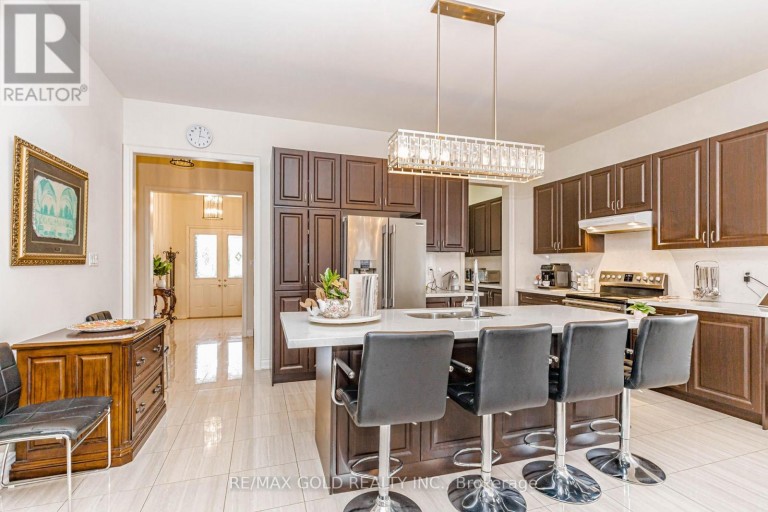 10 FALKLAND ROAD, Brampton (Toronto Gore Rural Estate), Ontario, L6P4C3
