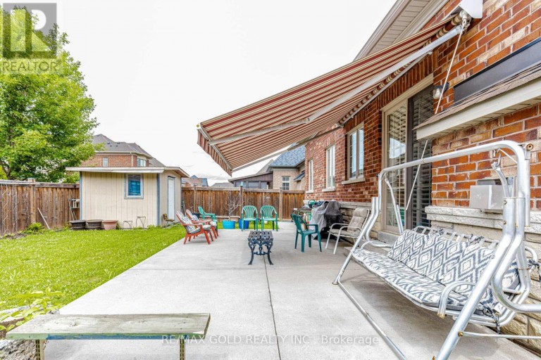 10 FALKLAND ROAD, Brampton (Toronto Gore Rural Estate), Ontario, L6P4C3