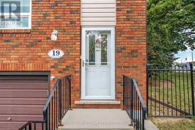 19 - 90 MAGNOLIA DRIVE Hamilton (Mountview) Ontario photo 2