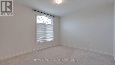 1310 SHORE ROAD London South (South A) Ontario photo 17