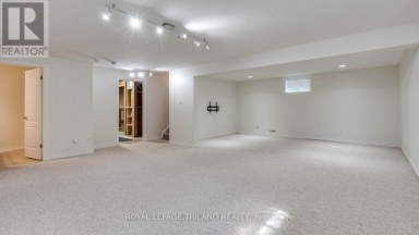 1310 SHORE ROAD London South (South A) Ontario photo 23